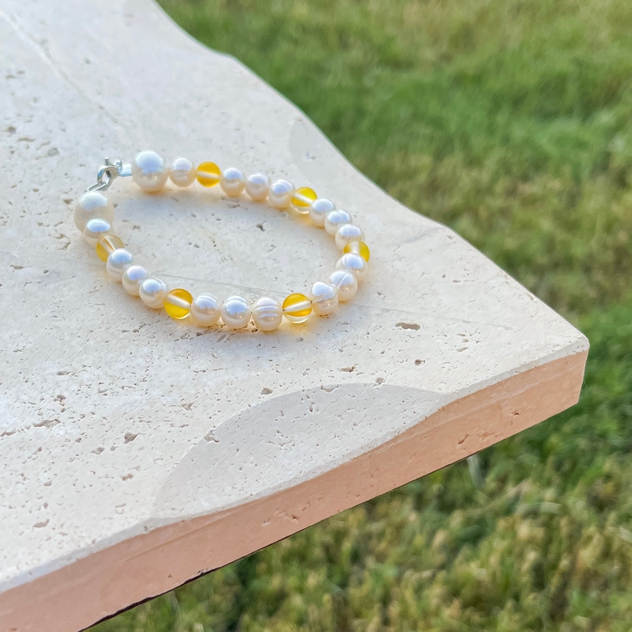 sunshine pearls - bracelet  ✨